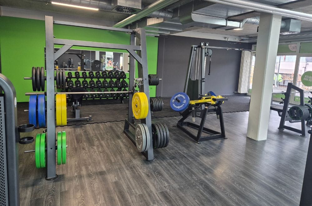 fitplus_Wadern_Freihanteltrainingsbereich